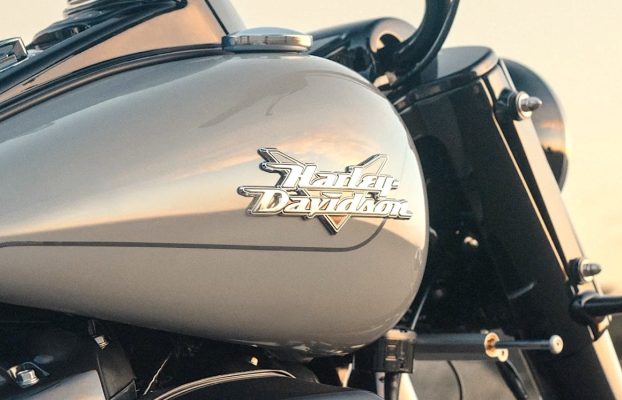 ¿Cuál es la diferencia entre las motocicletas Harley-Davidson Tri Glide y Freewheeler?