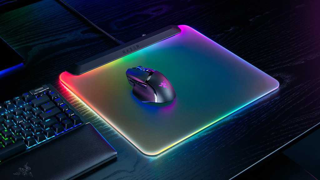 La nueva alfombrilla RGB de Razer es la alfombrilla más brillante jamás creada
