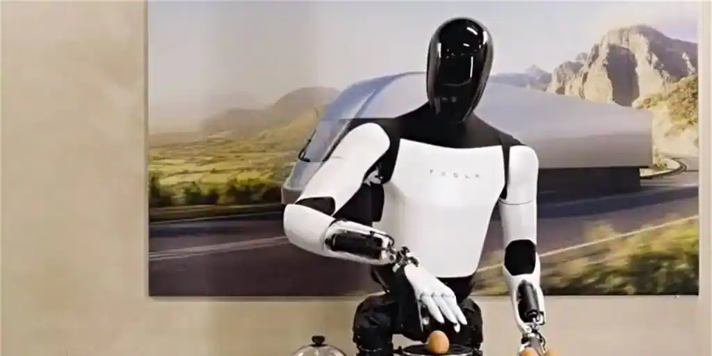 Elon Musk anuncia el momento en el que su robot humanoide Optimus saldrá al mercado