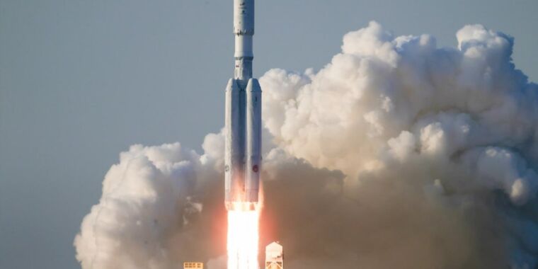 Rocket Report: el gran final de Delta IV;  Angara vuela otra carga útil ficticia