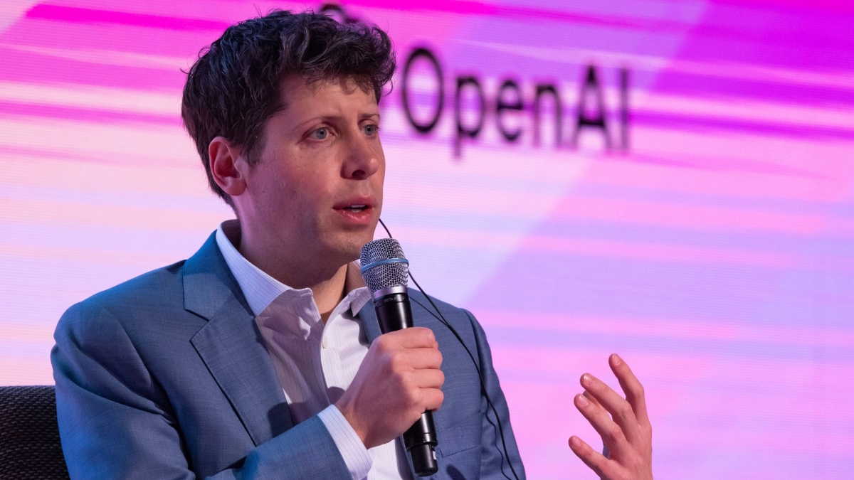 El director ejecutivo de OpenAI, Sam Altman, presenta ChatGPT Enterprise a grandes empresas, incluidos algunos clientes de Microsoft