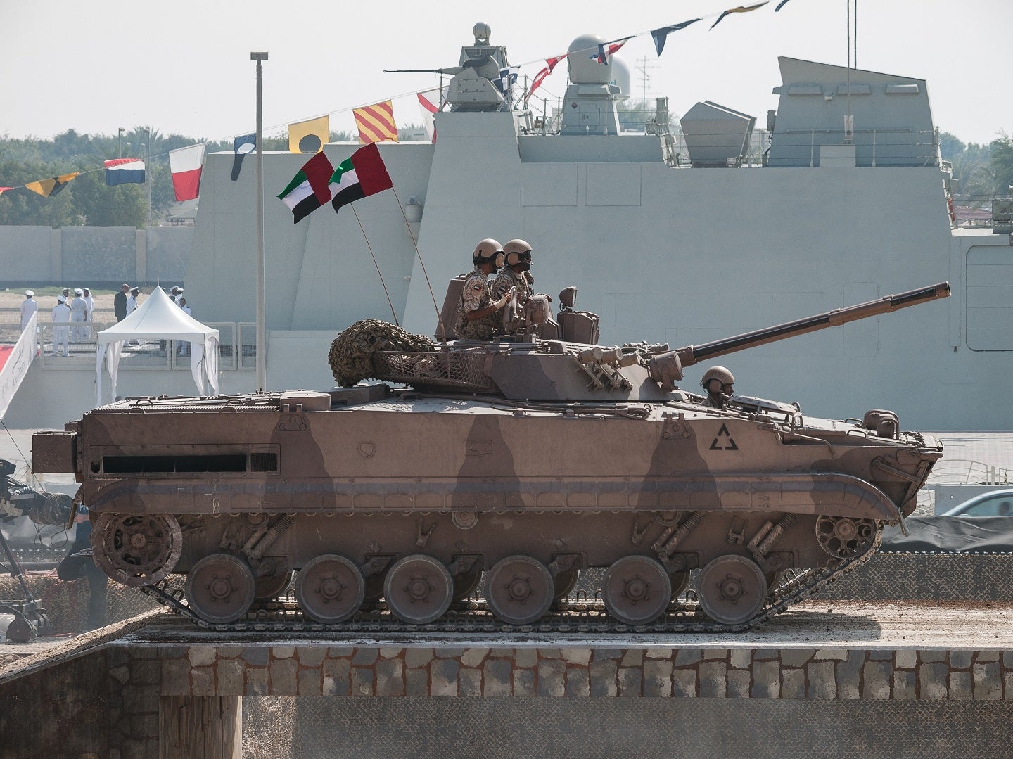 La modernización militar de los EAU se intensifica en medio de disturbios regionales