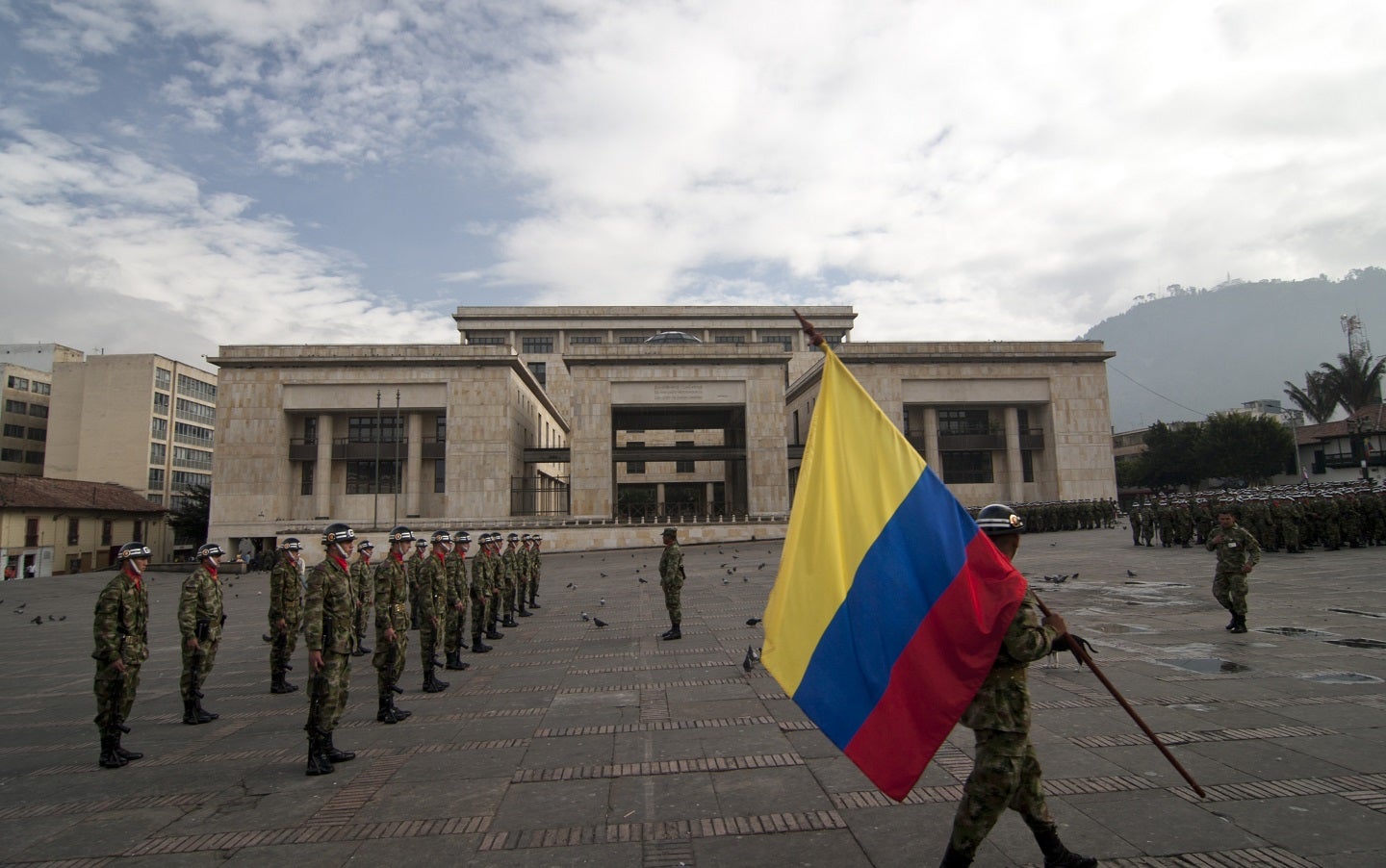 En datos: La lucha interna por el crecimiento de la defensa en Colombia en medio de la corrupción