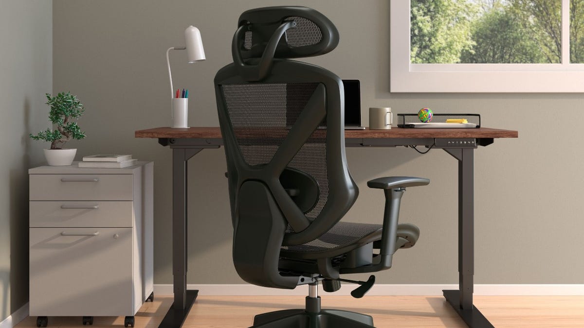 Ahorre tiempo y dinero en su próxima silla de oficina con Staples.com