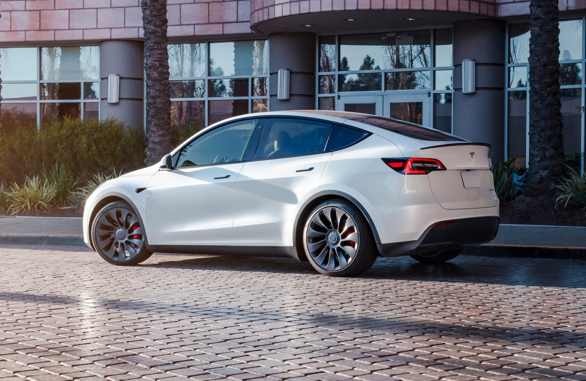 Tesla recorta los precios de inventario del Model Y hasta en 7.000 dólares