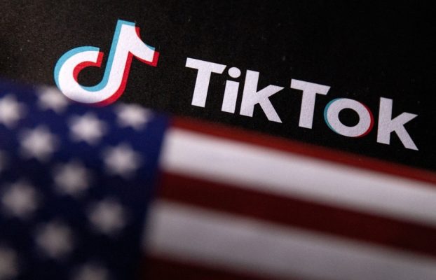 La prohibición de TikTok se avecina mientras el presidente Biden firma una ley con un plazo de venta de 270 días