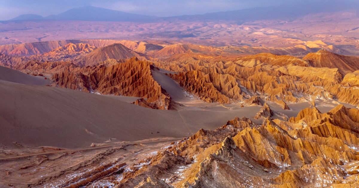 Biosfera de 19.000 años vinculada a Marte descubierta bajo el desierto