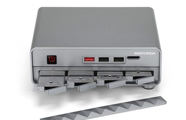 La pequeña y oscura PC que quería ser un gran NAS: la súper compacta Maiyunda M1 no cuesta tanto, ofrece hasta 40 TB de almacenamiento SSD, ejecuta Windows y tiene 4 puertos Gigabit Ethernet