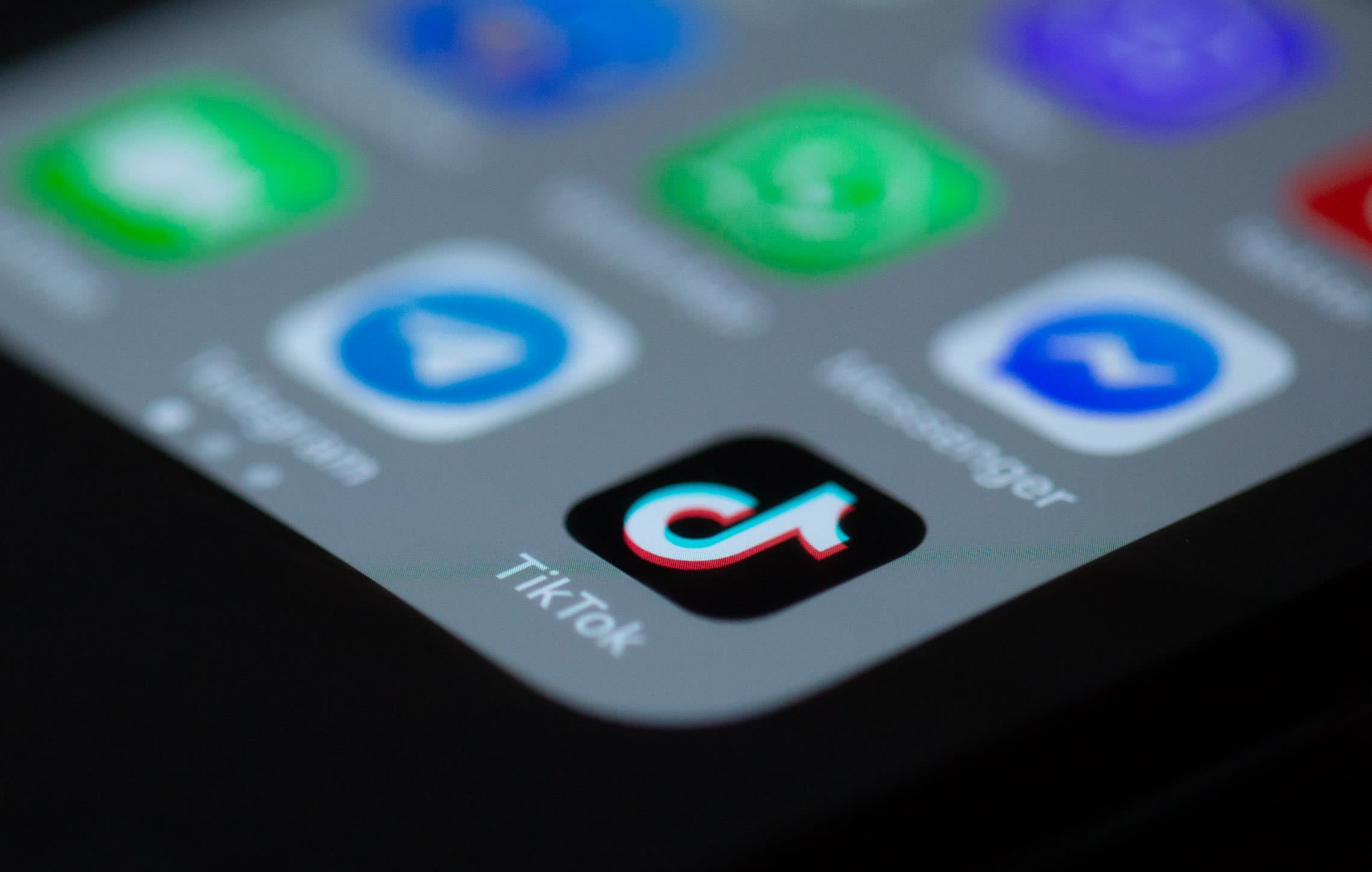 TikTok apela a la Corte Suprema para retrasar la prohibición en EE. UU., el director ejecutivo se reúne con Trump