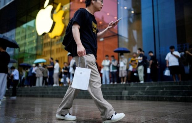 Los envíos de iPhone de Apple en China se recuperan con un aumento del 12 por ciento en marzo después de los recortes de precios