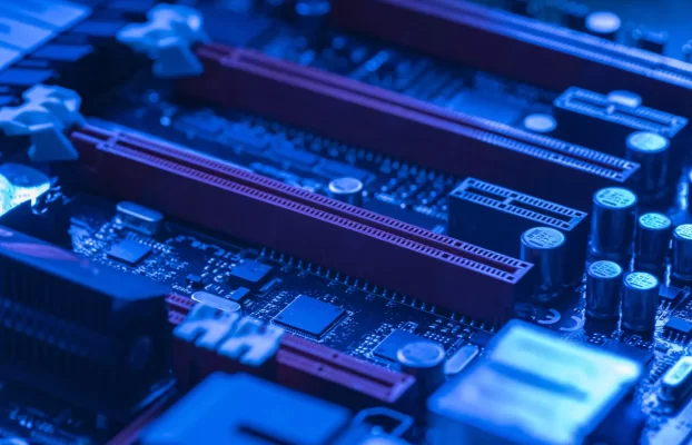 La respuesta de Intel a las preocupaciones sobre el calor del PCIe 6 es un controlador que acelera la velocidad del bus