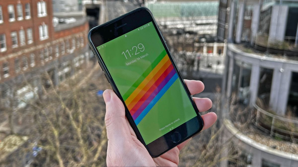 El iPhone SE 4 podría obtener un pequeño aumento de precio a cambio de grandes mejoras en sus funciones