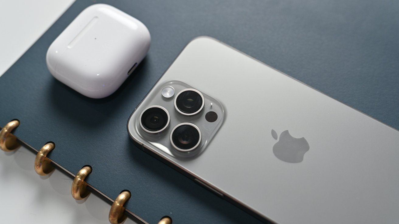 El iPhone 15 Pro Max de Apple fue el mejor teléfono del primer trimestre de 2024