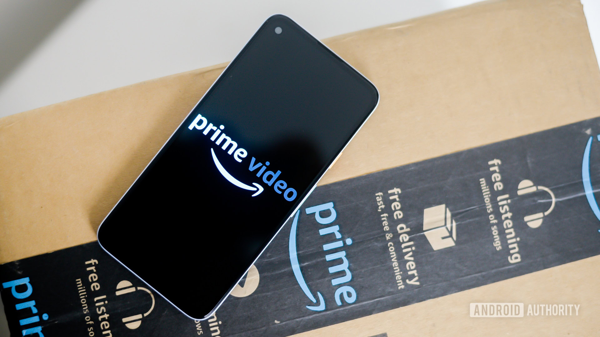 Amazon quiere que vayas de compras cuando pausas un programa en Prime Video, a pesar de tener una suscripción