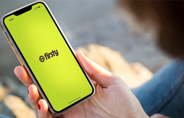 El proveedor Nifty eSIM ofrece datos móviles gratuitos de por vida, siempre que estés, pero hay un gran problema: Firsty te ofrece 60 minutos de datos en cualquier parte del mundo, pero tendrás que mirar un anuncio si quieres más.