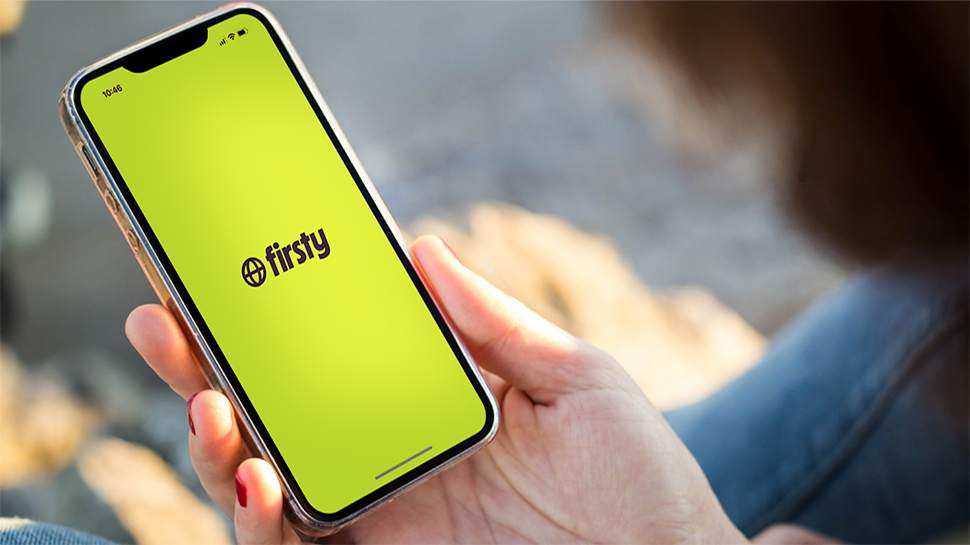 El proveedor Nifty eSIM ofrece datos móviles gratuitos de por vida, siempre que estés, pero hay un gran problema: Firsty te ofrece 60 minutos de datos en cualquier parte del mundo, pero tendrás que mirar un anuncio si quieres más.