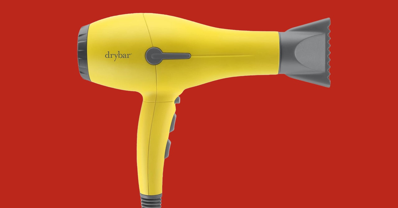 Las herramientas para el cabello Airstrait y Airwrap de Dyson tienen un descuento de $ 100 ahora mismo