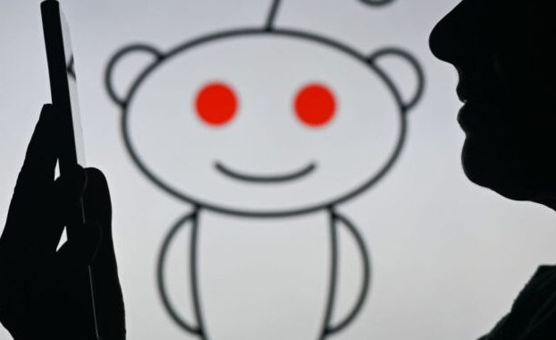 OpenAI utilizará publicaciones de Reddit para entrenar ChatGPT bajo un nuevo acuerdo