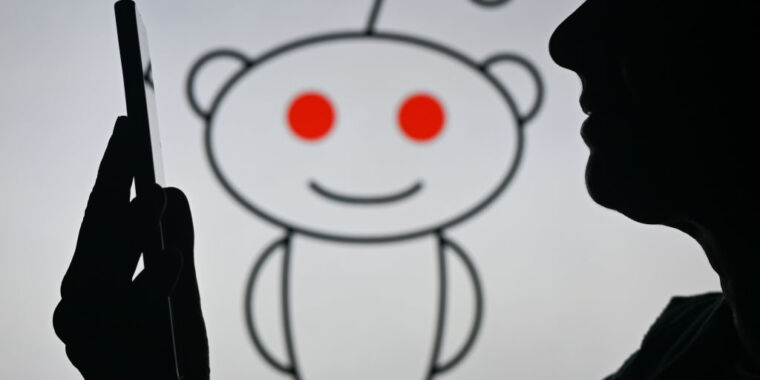OpenAI utilizará publicaciones de Reddit para entrenar ChatGPT bajo un nuevo acuerdo