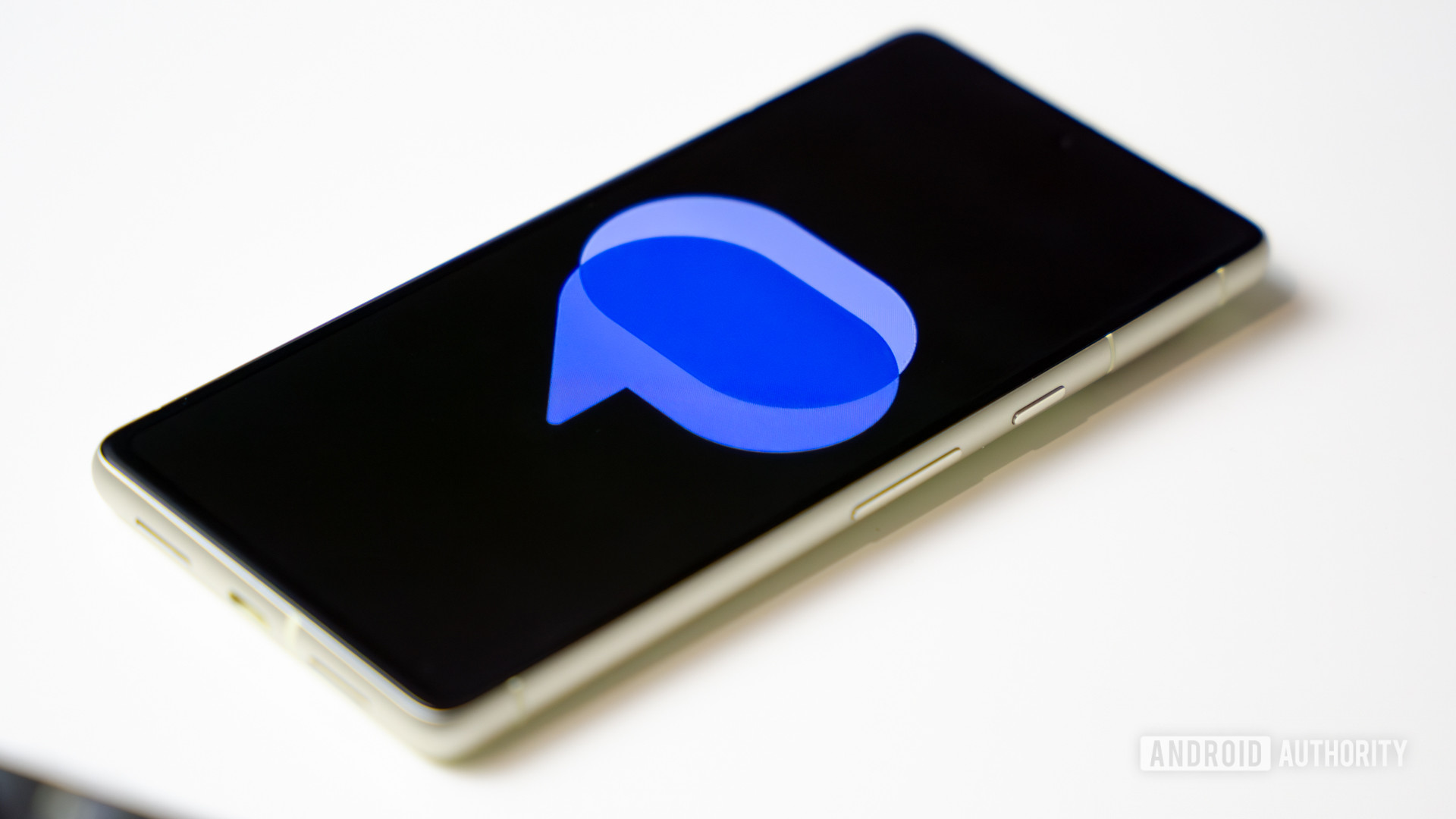 La función de edición de texto de Google Messages está disponible para los usuarios beta y podría llegar pronto
