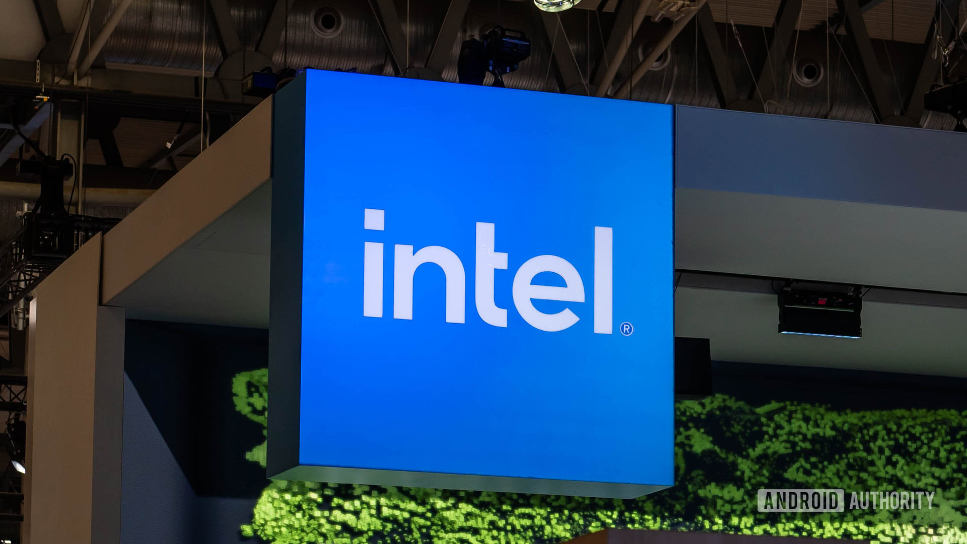 La nueva aplicación Thunderbolt Share de Intel permite que dos PC trabajen juntas como una sola