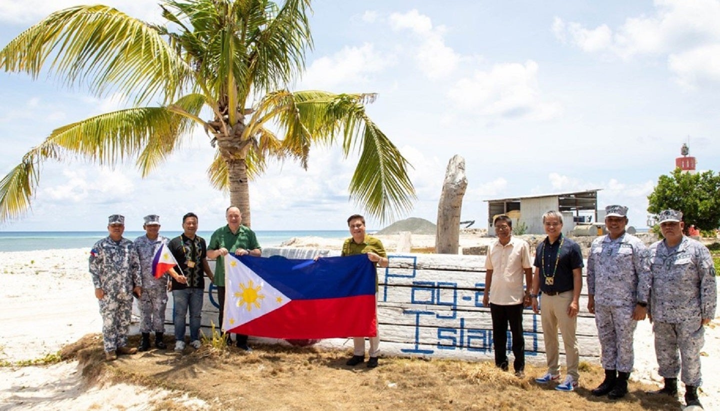 Armada de Filipinas establece nuevos cuarteles en el Mar Meridional de China