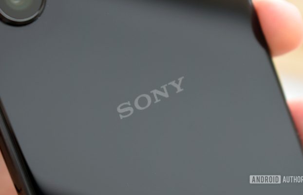 El rival del Pixel 8a de Sony podría incluir un puerto de 3,5 mm y altavoces frontales
