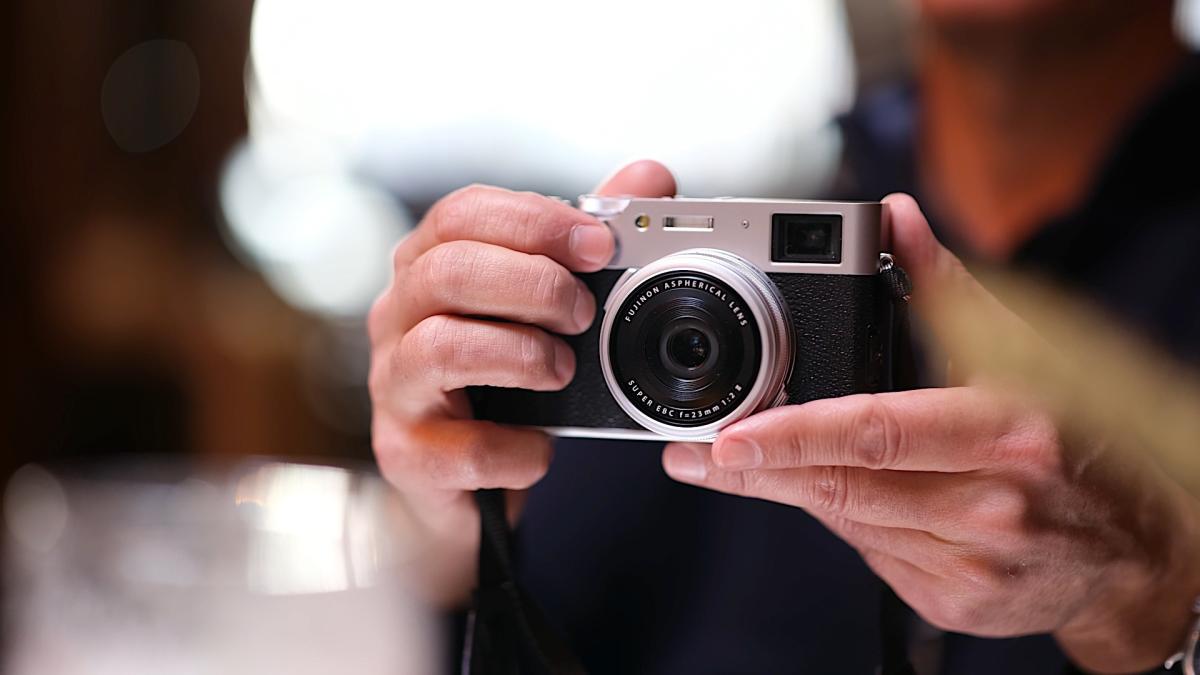 Una cámara única para fotografía callejera y viajes