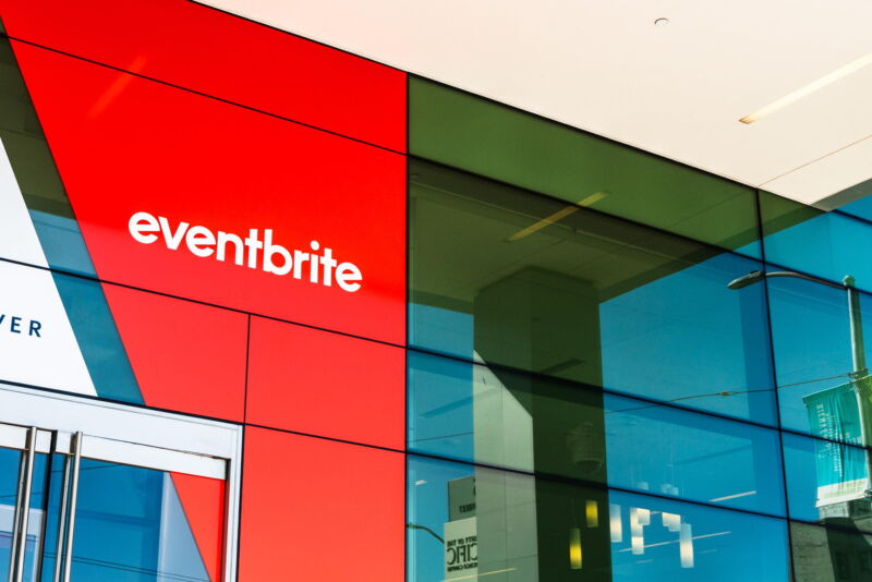 Una investigación muestra lo fácil que es encontrar acompañantes y oxicodona en Eventbrite
