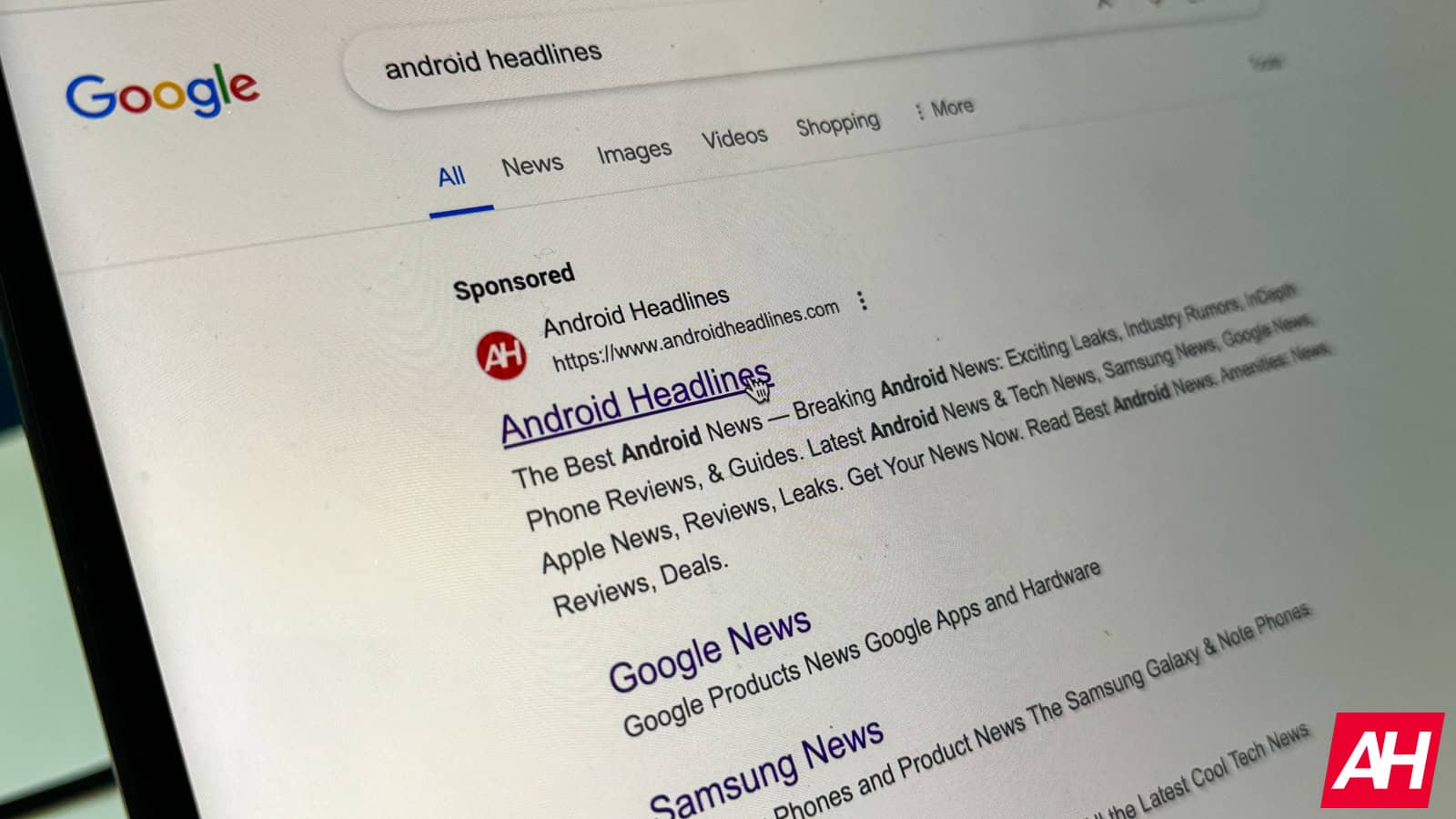 Los resultados de la Búsqueda de Google obtienen marcas azules verificadas, comenzando por las empresas