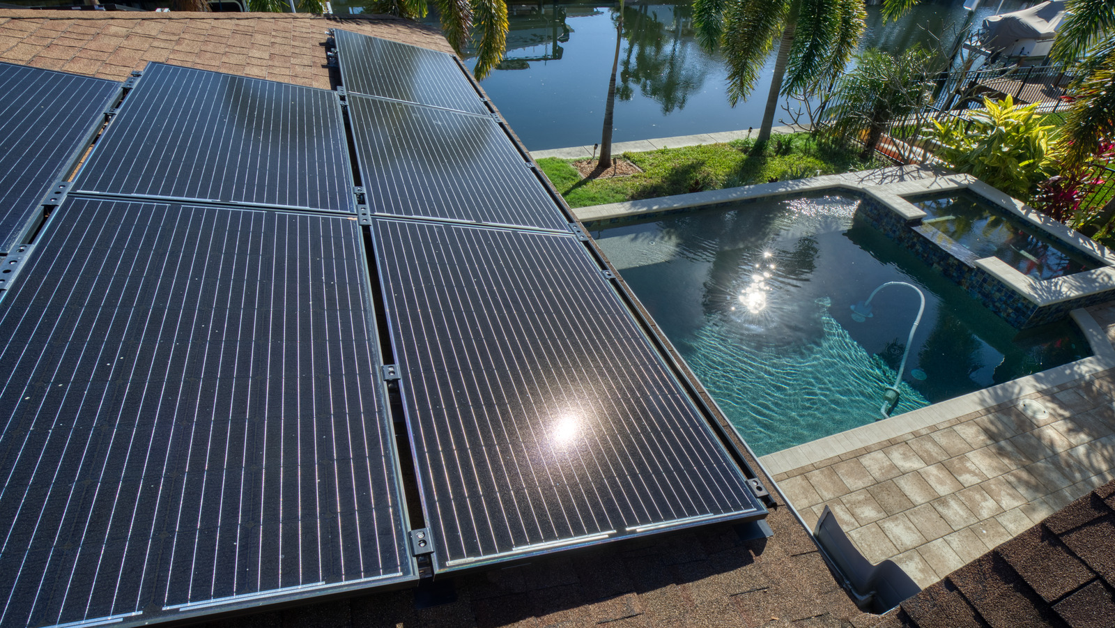 Por qué los paneles solares son una excelente manera de calentar su piscina