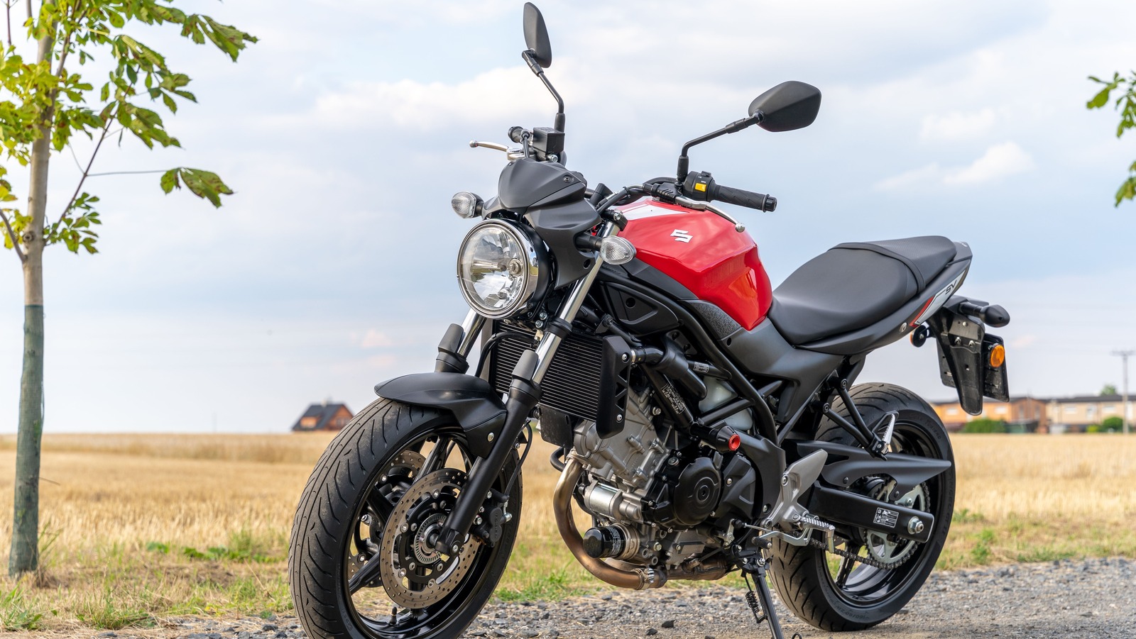 Las 5 motocicletas Suzuki con mayor eficiencia de combustible en 2024