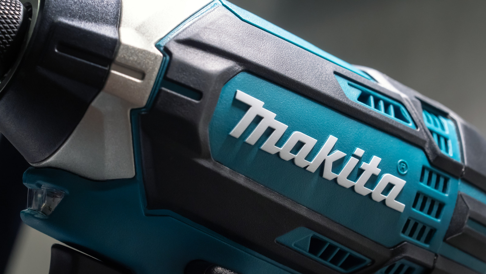 6 de los mejores controladores de impacto inalámbricos Makita disponibles (según opiniones de usuarios)