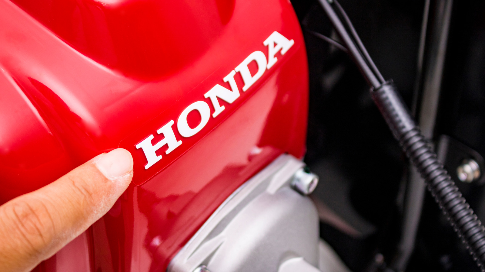 ¿Cuál es la cortadora de césped mejor calificada de Honda y cuánto cuesta?