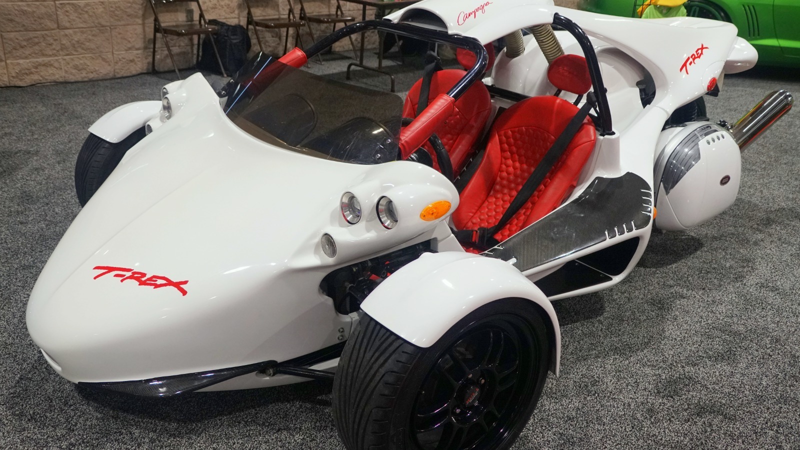 ¿Quién fabrica las motocicletas T-Rex y cuánto cuestan?