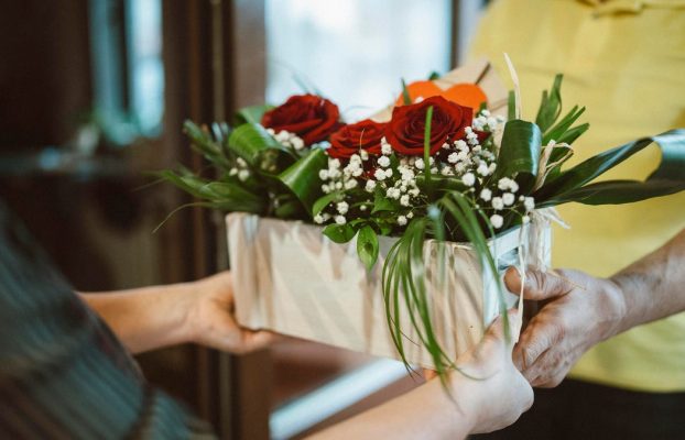 Los mejores servicios de entrega de flores en línea para regalos de último momento para el Día de la Madre
