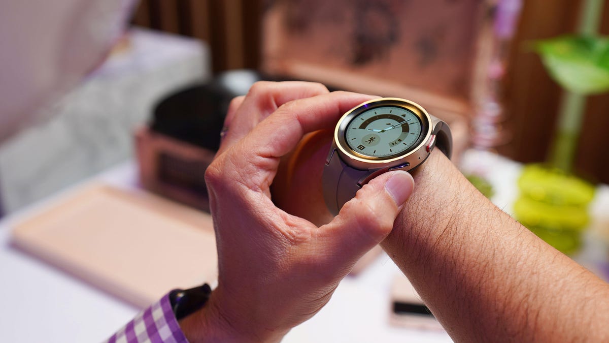 El Galaxy Watch 5 Pro es una oferta fantástica con un descuento de $ 120 para el Día de los Caídos