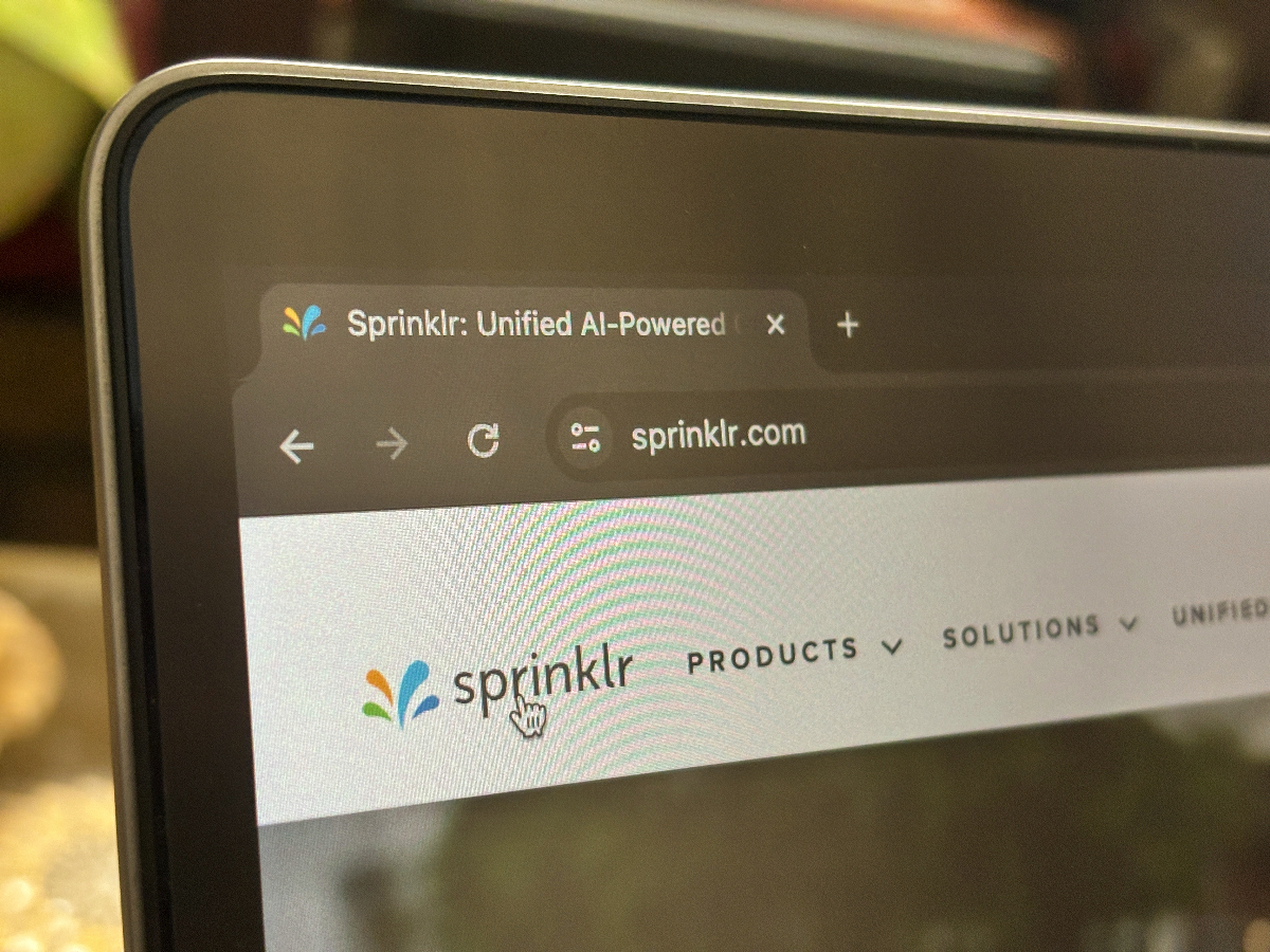 Sprinklr despide a más de 100 empleados