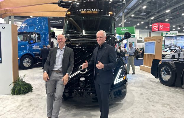 Aurora y Volvo presentan un camión autónomo diseñado para un futuro sin conductor