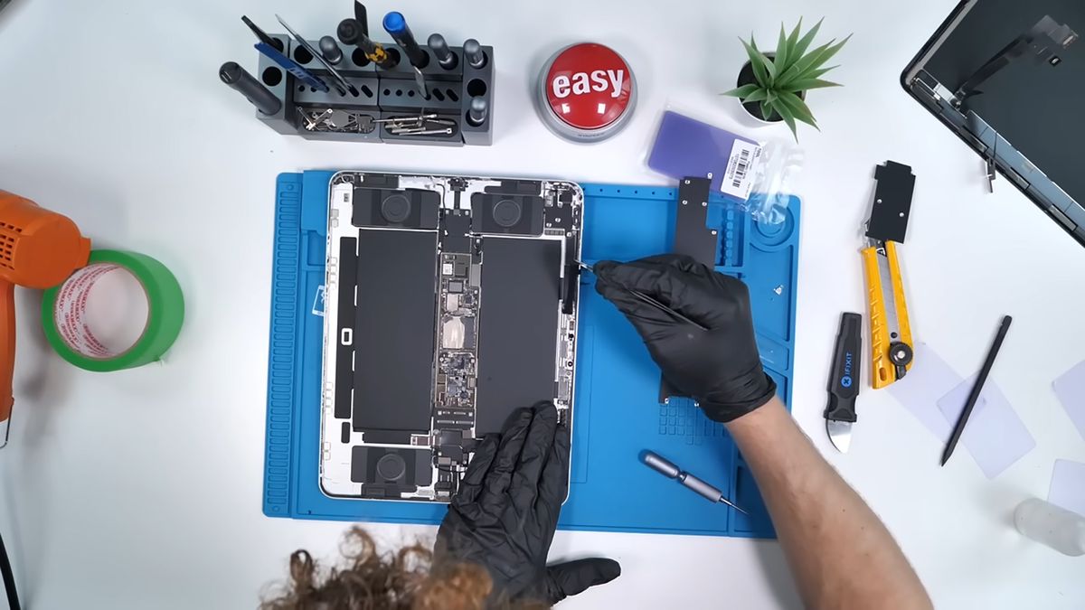 El vídeo de desmontaje del iPad Pro 2024 revela algunos de los cambios de diseño internos de Apple