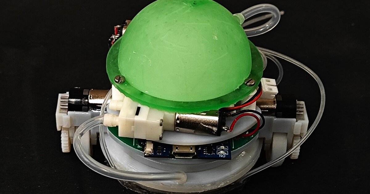 Un resbaladizo robot caracol renuncia a la mucosidad y cambia el agua por las paredes