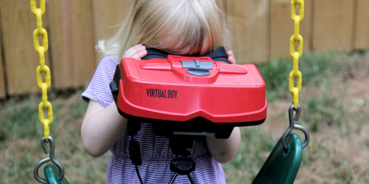 Virtual Boy: El extraño ascenso y rápida caída de la enigmática consola roja de Nintendo
