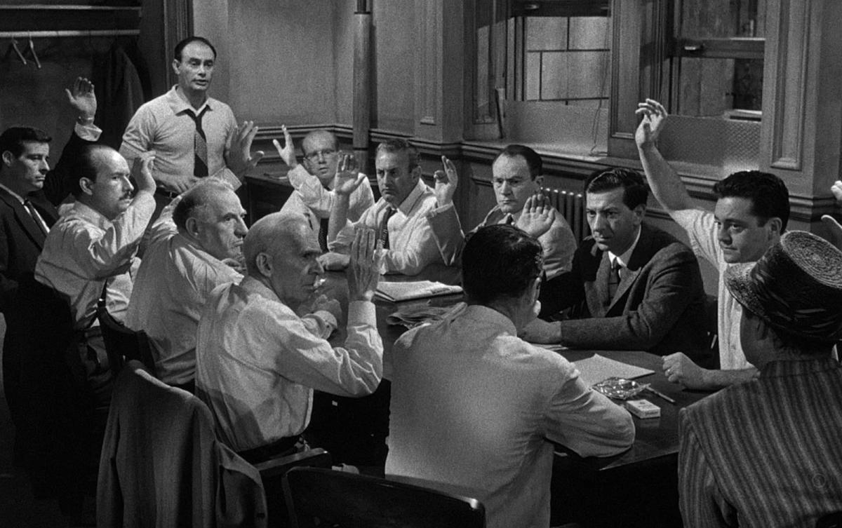 Amazon Freevee agrega hombres terroríficos generados por IA al póster de 12 Angry Men