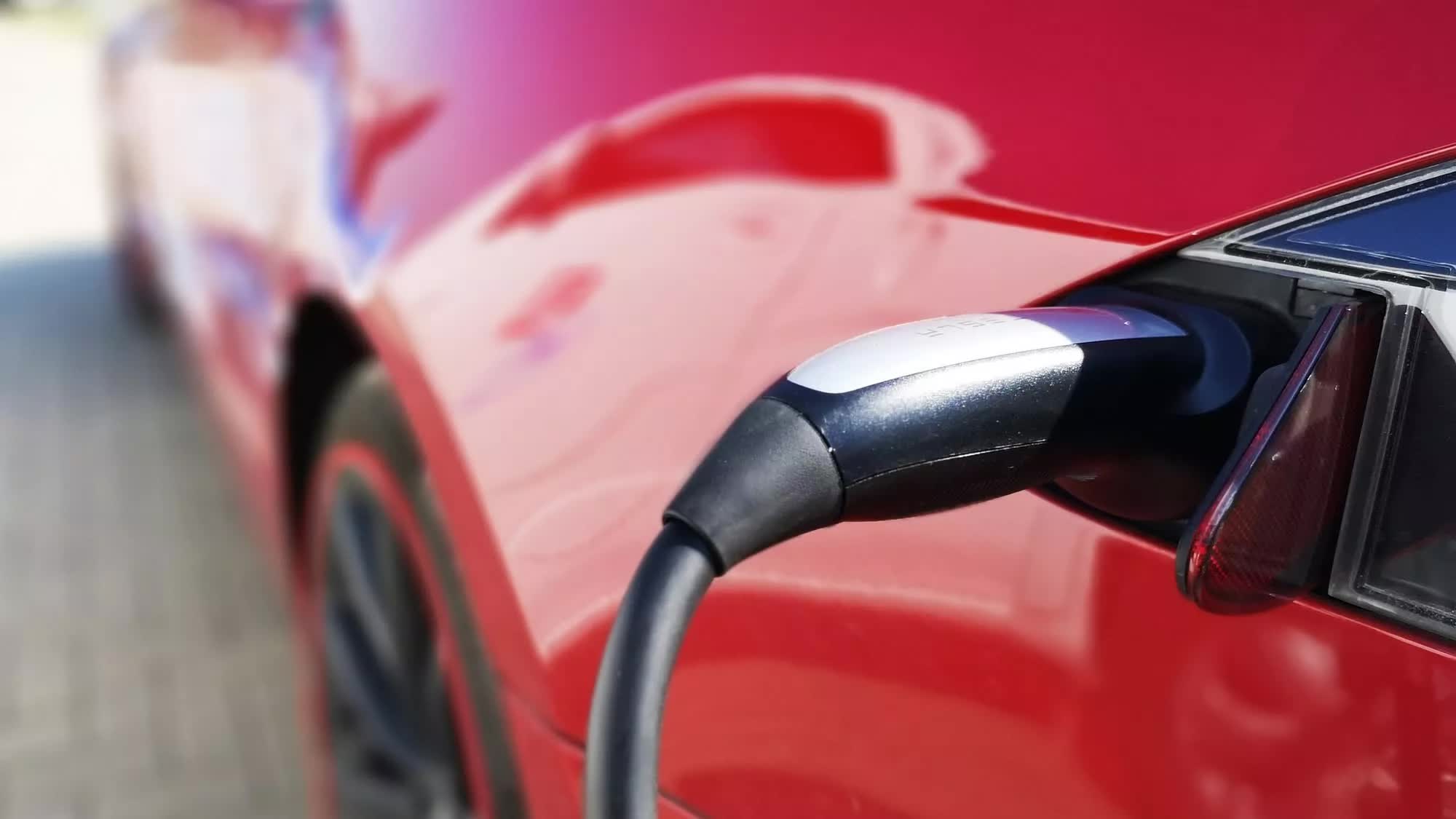 Algunos vehículos eléctricos son ahora más asequibles que el vehículo promedio de gasolina