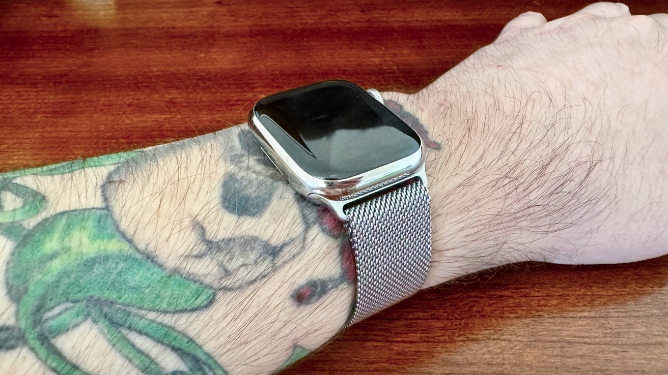 Problemas con el Apple Watch obligan a un usuario a eliminar un tatuaje