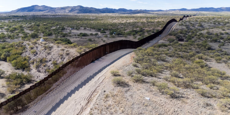 La naturaleza interrumpida: el impacto del muro fronterizo entre Estados Unidos y México en la vida silvestre