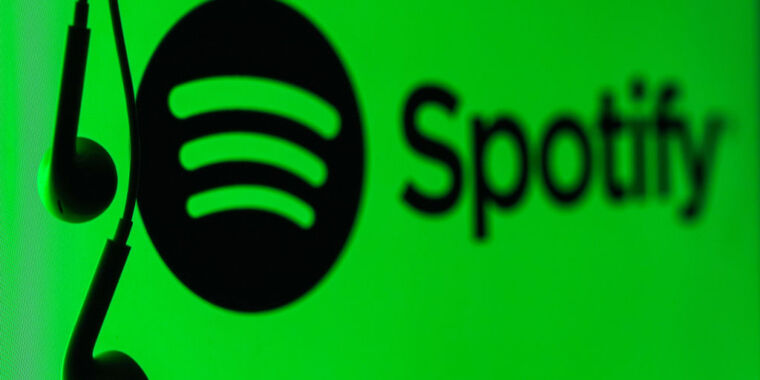 Spotify aumenta los precios hasta $3 mientras los suscriptores frustrados le ruegan que “simplemente haga música”