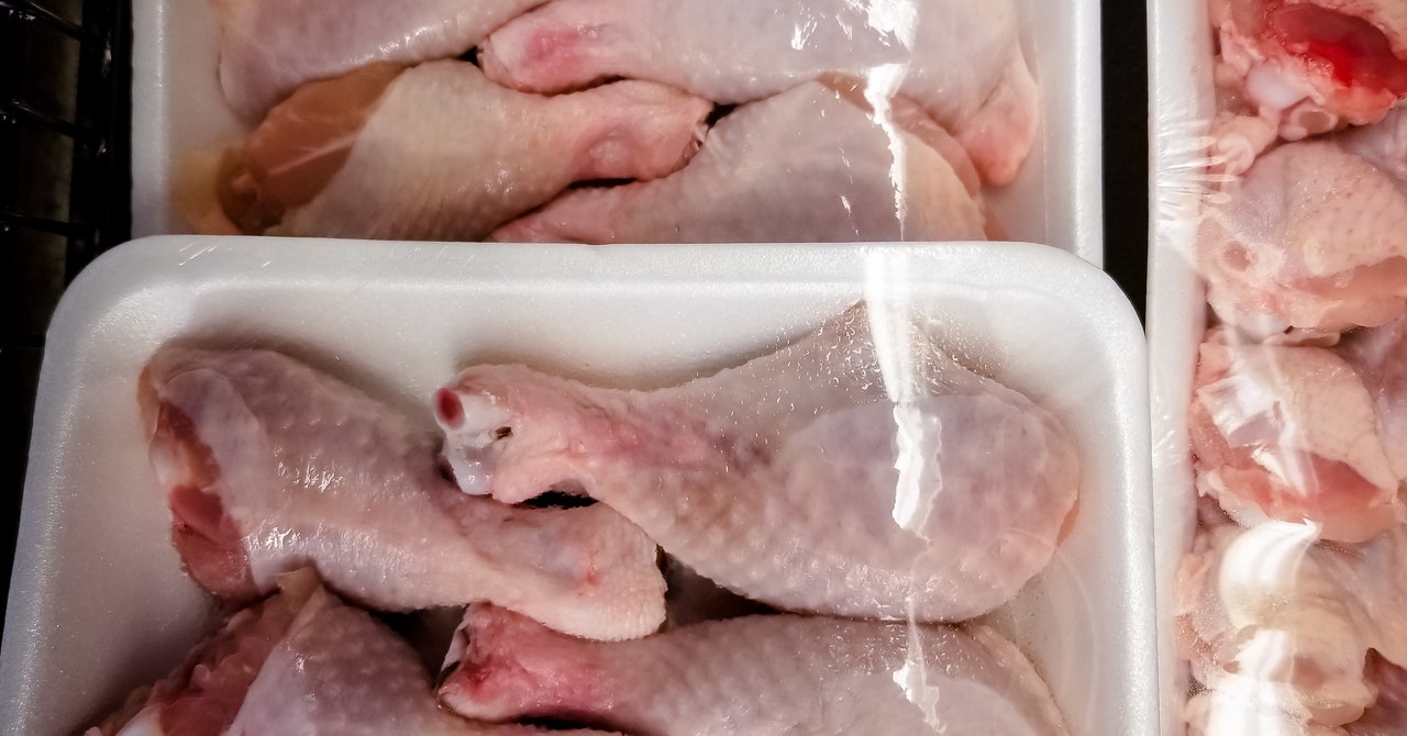 Con tanta gripe aviar, ¿siguen siendo seguros los huevos, el pollo y la leche?