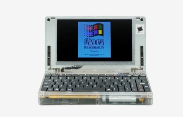 Pocket 386, una maravilla retro para revivir la era MS-DOS y Windows 95