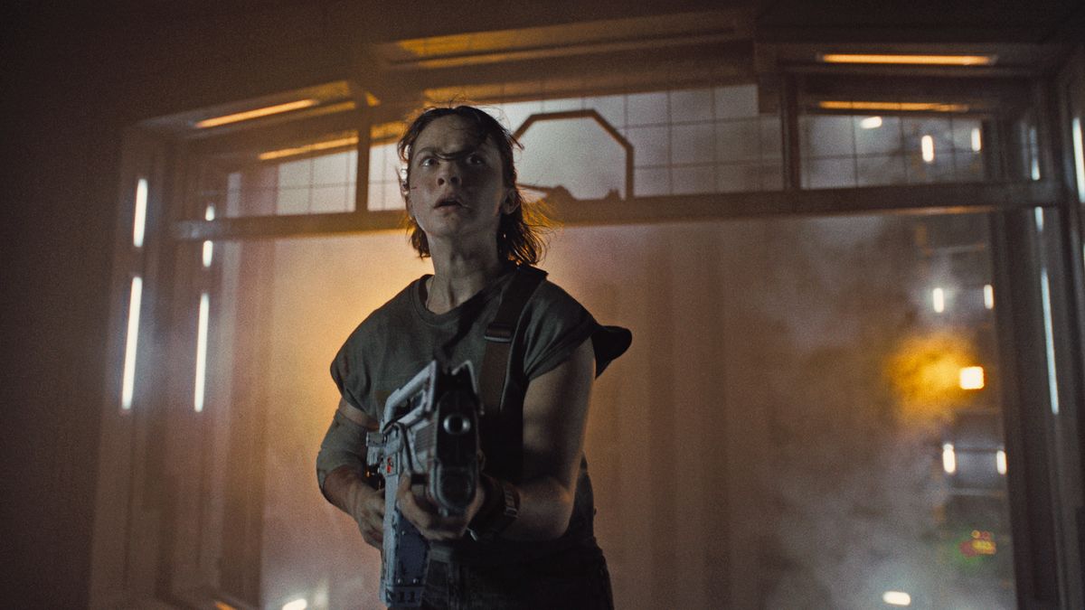 El primer tráiler de Alien Romulus está aquí para envolverte en un escalofriante abrazo de cara horrible.